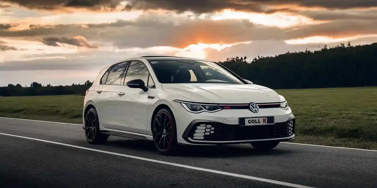 Volkswagen Golf R Clubsport İsimli Yeni Aracı Üzerinde Çalışmaya Başladı