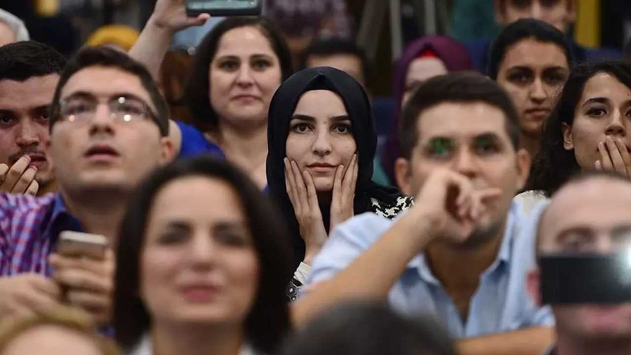 20 Bin Öğretmen İçin Tercih Zamanı Başladı! ⏳  20 Kasım'da Son Başvuru!