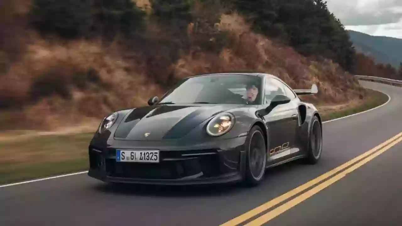 Porsche 911 İlk Defa Hibrit Motorlu Geliyor: Tam 532 Beygir Gücü Var!