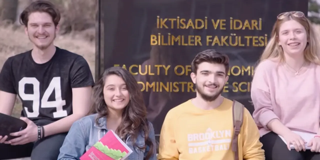 Okumaktan Sıkılmayanlar Dikkat! Açık Öğretim Fakülte Kayıtları Başlıyor İşte Detaylar